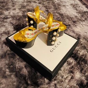 Authentic GUCCI Knot Pearl Platform Sandals